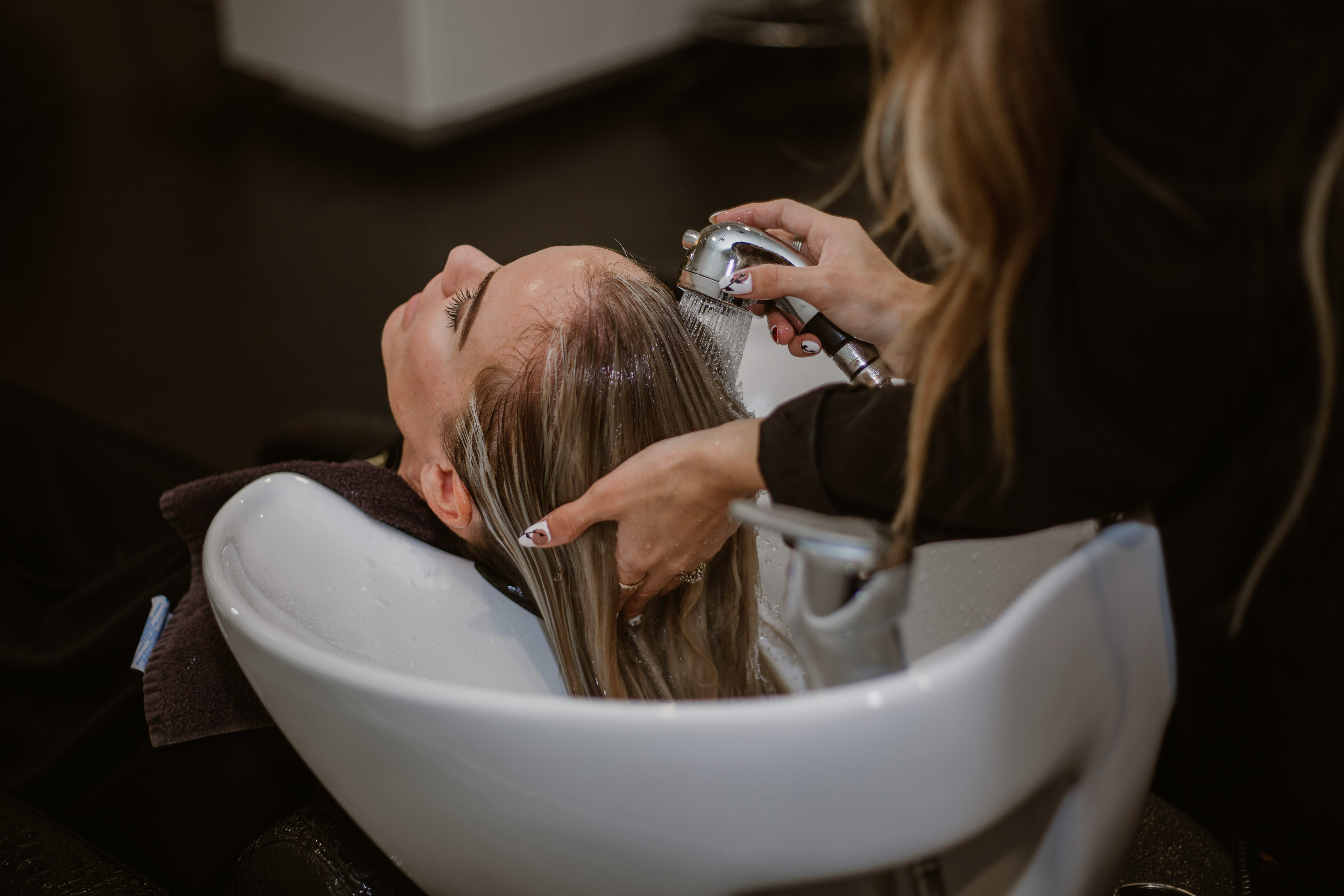 Hair salon wash — health and beauty